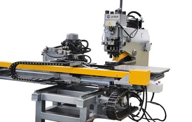 De hoge CNC van de Productieefficiency Machine van het Plaatponsen voor de Gezamenlijke Platen van de Hoektoren