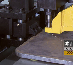 De modelmachine van het de Plaatponsen van BNC100 CNC, de Snijmachine van de het Staalplaat van ISO Cnc
