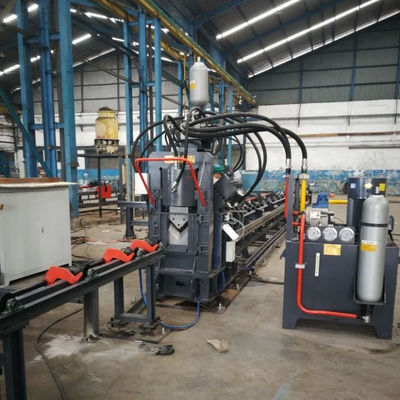 Aanpasbare 3-kop CNC-hoekpunchmachine met 1800 KN-snijkracht