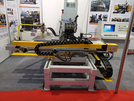 Hoge nauwkeurigheid en betrouwbaarheid CNC-staalplaatboremachine Servo motorvoeding