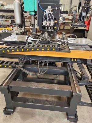 1200KN Servo Voedingsboorkracht Cnc Plate Hole Drilling Machine Met 26mm Max Punching Diameter