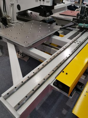 3000 r/min Professionele CNC-platenbormachine voor grootschalige verwerking