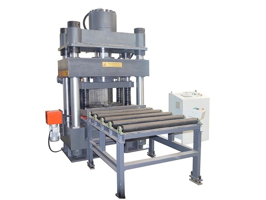 QJ25 CNC-hydraulische hoeksnijmachine met rotatie van de hoeksnijvorm