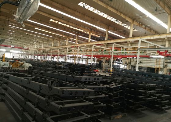 Productielijn voor CNC-punching van platte platen voor zware voertuigen met lengtebalk