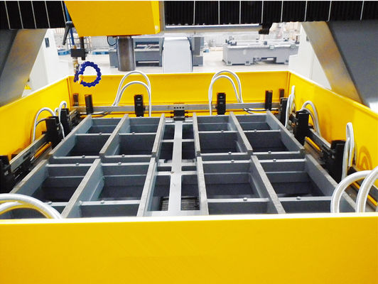 Servo Motor Voeding CNC Plaat Boormachine 1500×8000mm Maximale Werkstukgrootte voor Diverse Plaatmaten en -Dikten