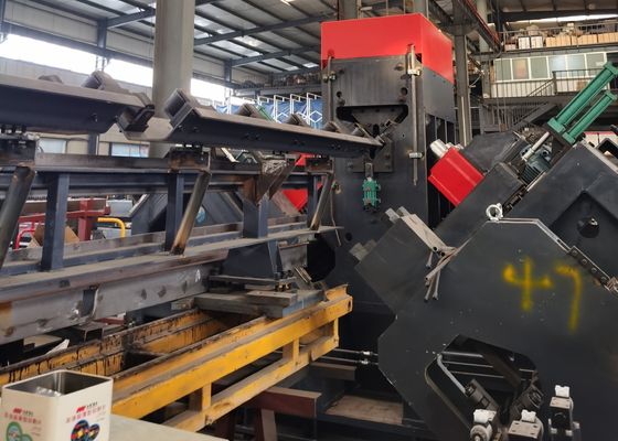 CNC Hoeklijn Machine JNC2532 en JNC2532G voor Holistische CNC Beweging en Nauwkeurig Gaten Boren in de Hoekstaal Torenindustrie