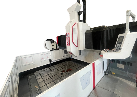 T Slotbreedte 28 mm Flanke CNC-plaatboremachine 100 mm Max. diameter