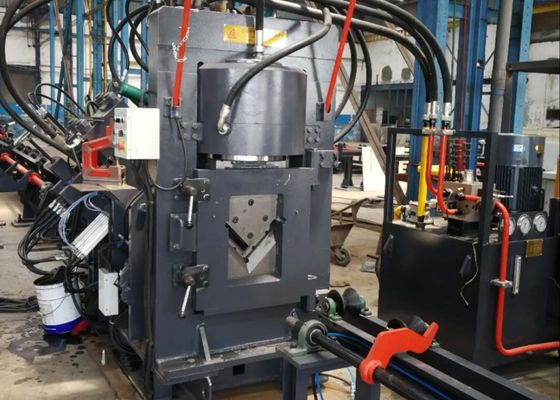 CNC Hoeklijn Machine Hydraulische Elektrische En Pneumatische Systemen Voor Ponsen Markeren Snijden