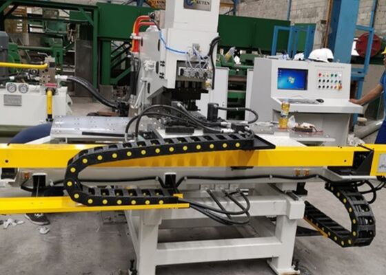 CNC-plaatpunchmachine met minimale afstand tussen gat en plaatrand 25 mm