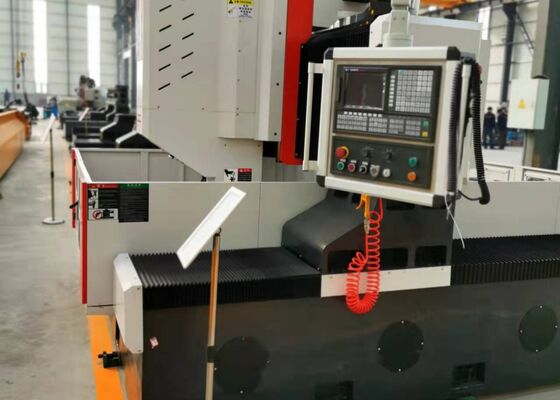 250 mm dikte CNC-gantrij metalen plaat staal boormachine 22/30KW servo spindel motor vermogen