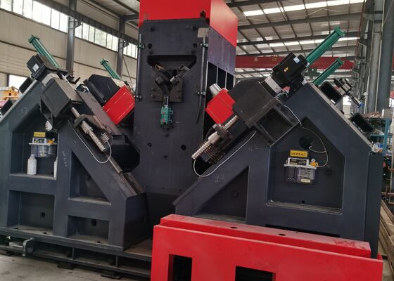 40 mm boordiameter CNC-hoek staalpersen scheermachine