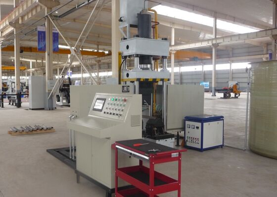 Gebruikt door de torenindustrie Cnc-hoekstaalbuigmachine en -verwarmingsmachine voor platte staalplaten