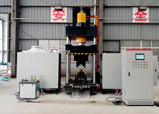 Gebruikt door de torenindustrie Cnc-hoekstaalbuigmachine en -verwarmingsmachine voor platte staalplaten