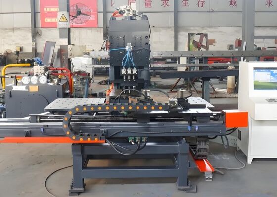 CNC-plaatponsmarkeer- en boormachine met boorcapaciteit van Φ50 mm
