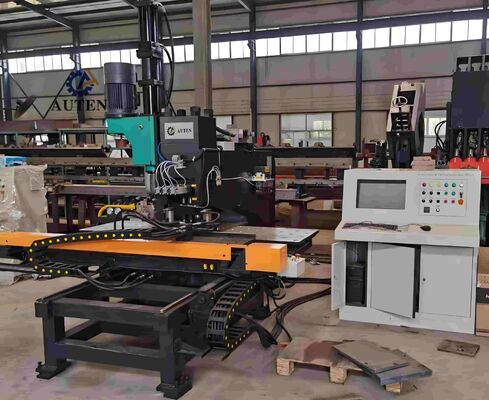Efficiënte CNC Plaatpons-, Markeer- en Boormachine met CAD/CAM-integratie
