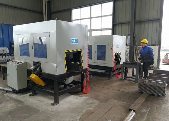 CNC hoek staal wortel freesmachine voor het verwerken van de binnenste boog van hoek staal