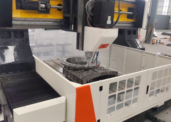 6500x4000x2700mm Algemene afmeting CNC-flangenboren freesmachine 28mm T-slot breedte werkbank