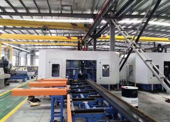 PLC-besturingsmethode CNC 3D I Beam Drilling Shearing Machine Line 3×11KW Motorvermogen