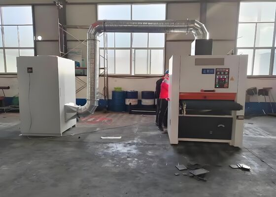 Model BP1000 CNC-metaalplaat Oppervlakteafwerking Machine Oppervlak elimineert bramen