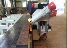 100-1500 mm/min Freesnelheid Dual-Drive Dual-Power Head Freesmachine