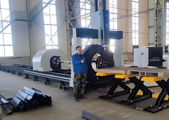 300 mm X As Route CNC Laser Tube Cutting Machine Lijn ≤30 mm maatlengte