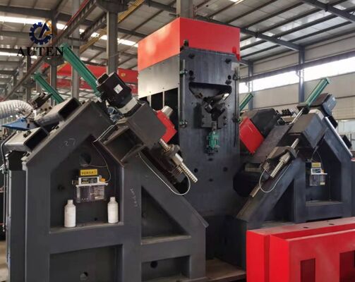 Model ADM2532 CNC Hoekboor- en markeermachine BT40 Taper van de boorspil