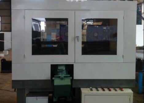 100-400r/min Rotatie van Spindel Cnc Hoek Staal wortel freesmachine 60KN Druk van de cilinder