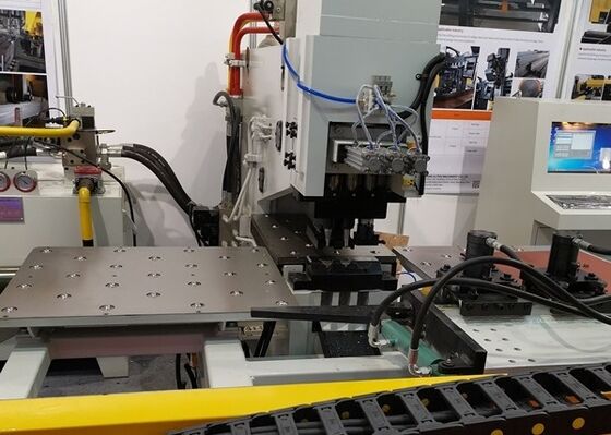 CNC-plaatpunch- en markeermachine
